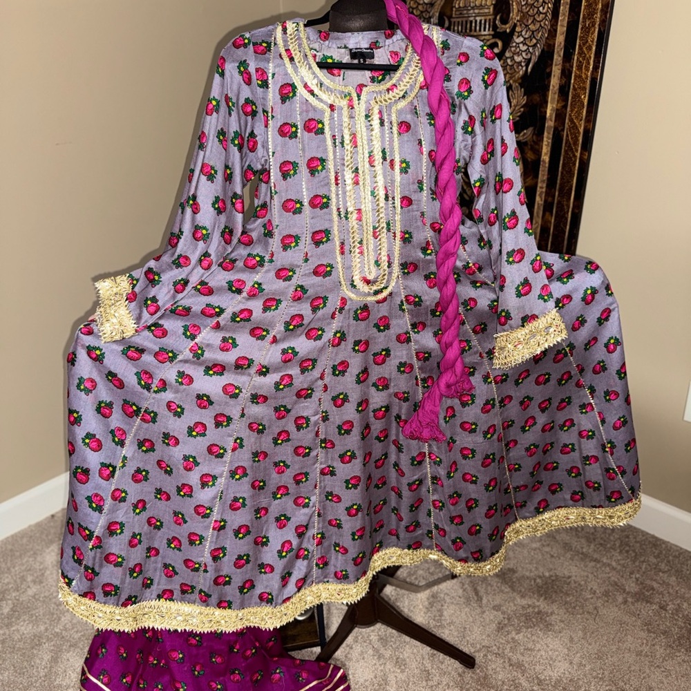 Elegant 3 piece goat dress
